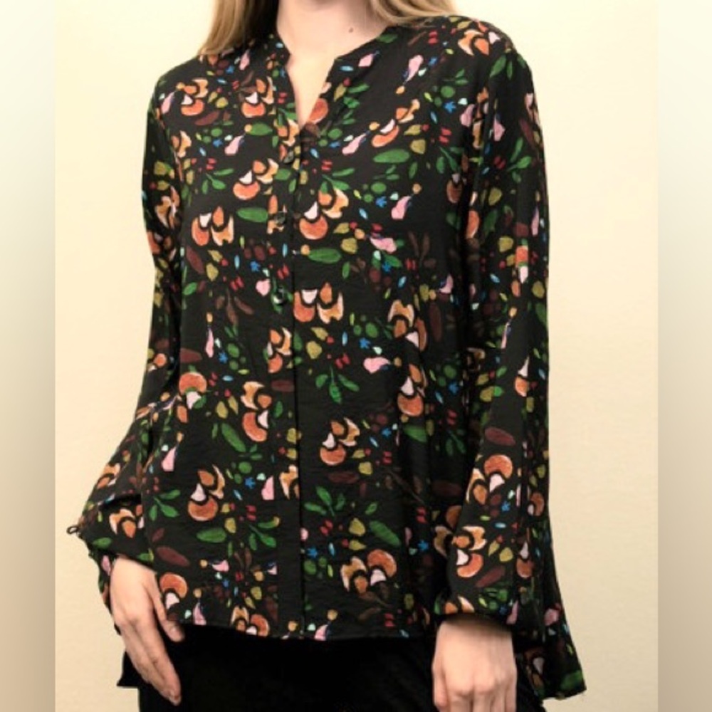 Shana Colorful Petals Split Neck Blouse Women’s Size S Relaxed Fit Lightweight